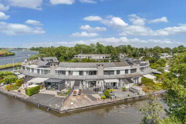 Tussenwoning te koop: Het Brekkense Wiel 174, Lemmer-Frieslandpark Lemmer