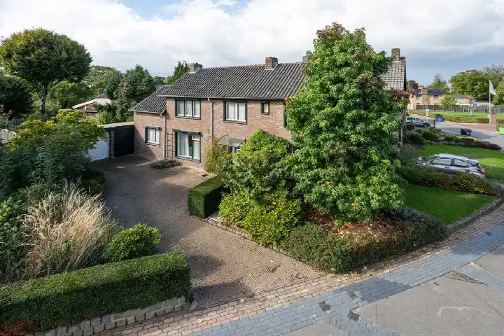 Vrijstaande woning te koop: Het Einde 2, Catsop Elsloo (Li)