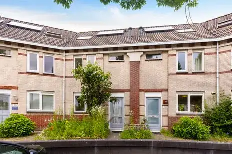Terraced house for sale: Het Kasteel 730, Woudhuis Apeldoorn