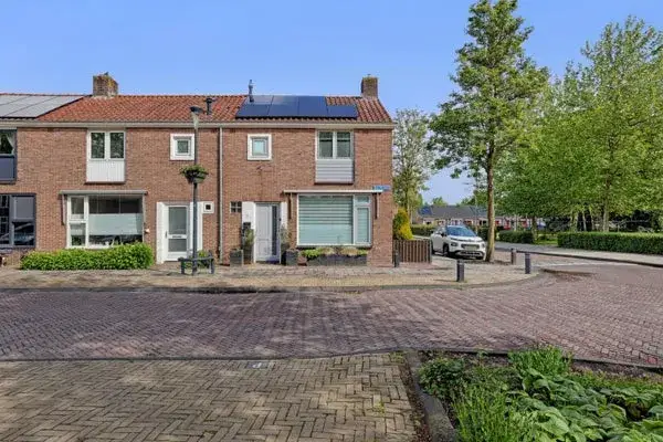 Hoekwoning te koop: Het Midden 2, Bant-woonkern Bant