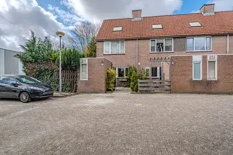 Corner house for sale: Heveapad 40, Stadshart-Noord Hoogezand