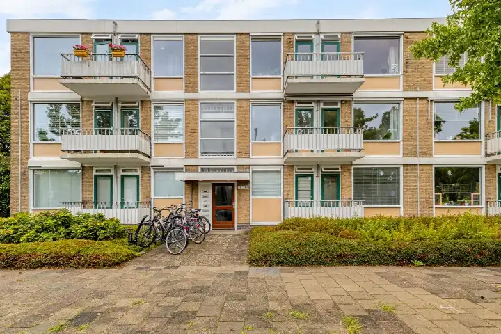 Appartement te koop: Hijmans van den Berghlaan 74, Tuindorp-Oost Utrecht