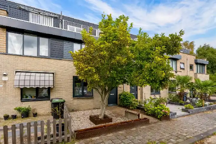 Tussenwoning te koop: Hildebrandstraat 41, Literatuurwijk Noordoost Almere