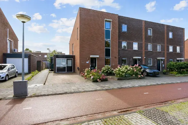 Hoekwoning te koop: Hildegard van Bingenweg 113, Kloosterhoven Assen