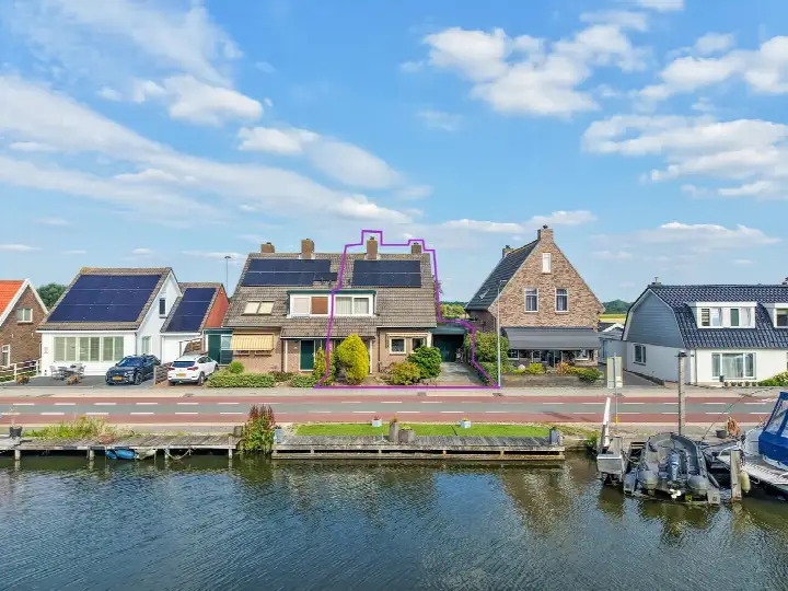 Corner house for sale: Hillegommerdijk 76, Lisserbroek Lisserbroek