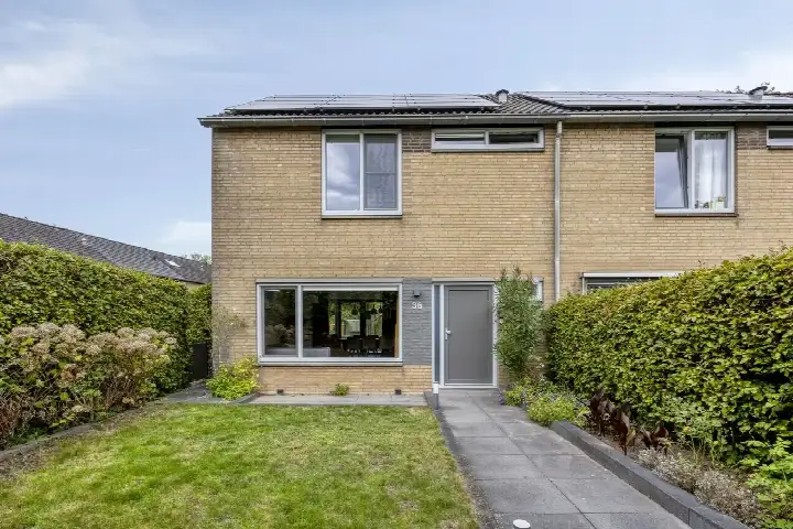 Corner house for sale: Hillegomweg 36, Elderveld-Zuid Arnhem