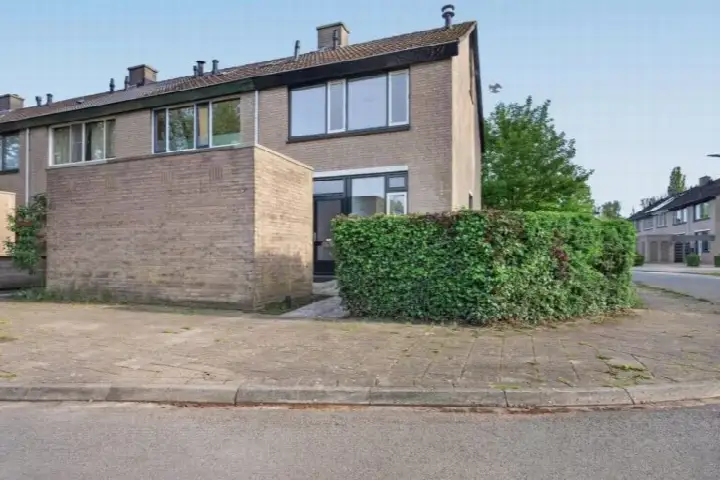 Corner house for sale: Hillegomweg 55, Elderveld-Zuid Arnhem