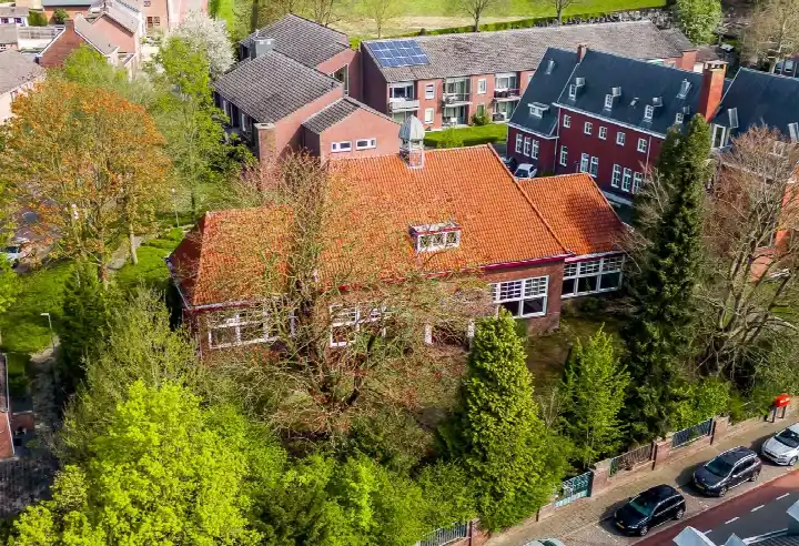 Twee-onder-één-kap te koop: Hilleshagerweg 5, Mechelen Mechelen