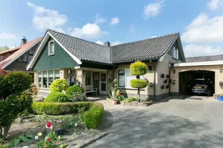 Detached house for sale: Hilversweg 12, Noordijk Neede