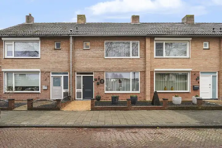 Tussenwoning te koop: Hobbemastraat 3, Pannenhoef (west) Kaatsheuvel