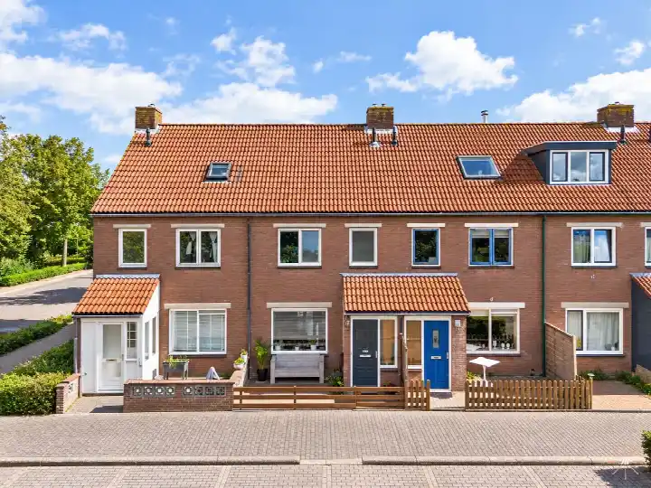 Tussenwoning te koop: Hoefblad 154, Risdam-Noord - Buurt 21 04 Zwaag