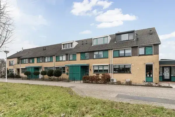 Terraced house for sale: Hoefbladlaan 63, Westdonk Papendrecht