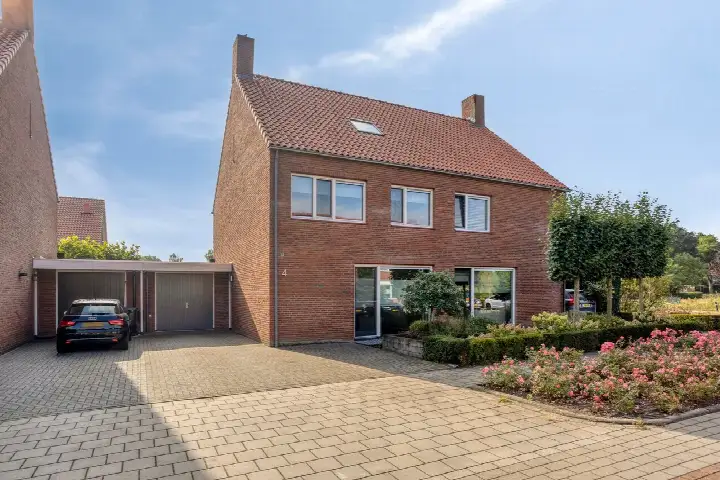 Tussenwoning te koop: hoefsmid 4, De Graven Es Oldenzaal