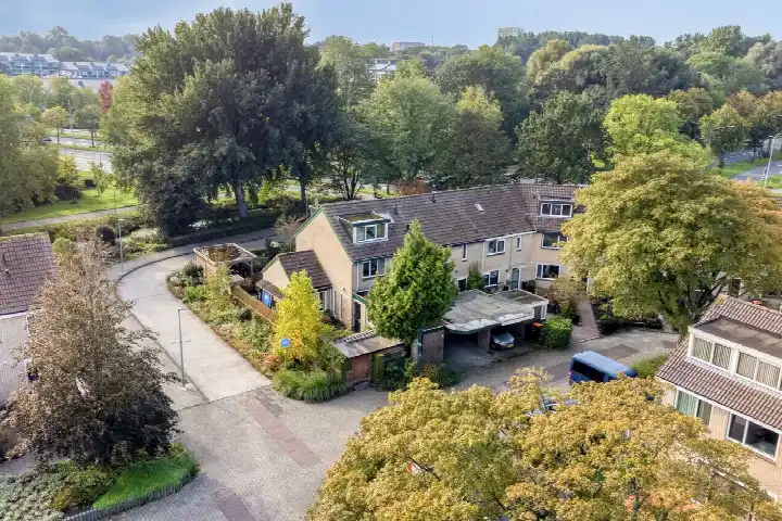 Corner house for sale: Hoeker 36, Risdam-Zuid - Buurt 20 06 Hoorn