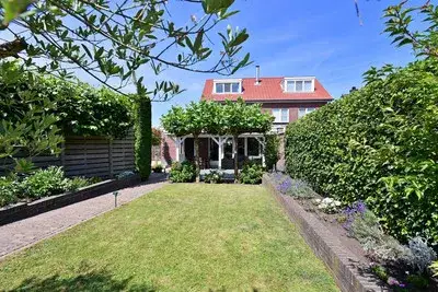 Corner house for sale: Hoekerstraat 2, Nigtevecht Dorp Nigtevecht