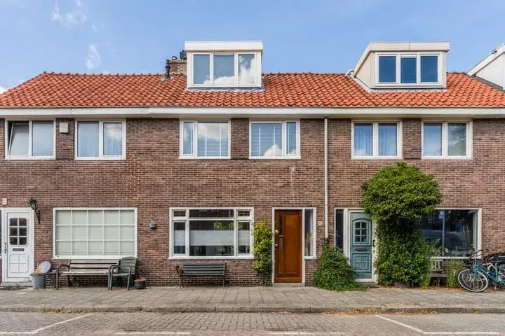 Tussenwoning te koop: Hoendiepstraat 49, Rivierenwijk Utrecht