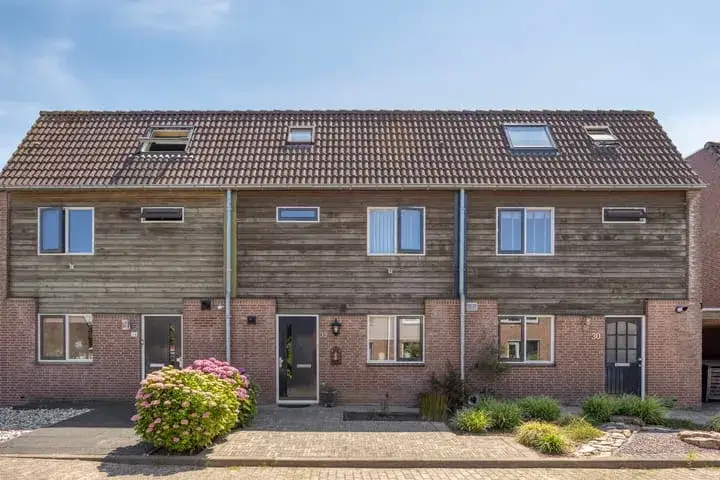 Hoekwoning te koop: Hoeting 32, Leuth Leuth