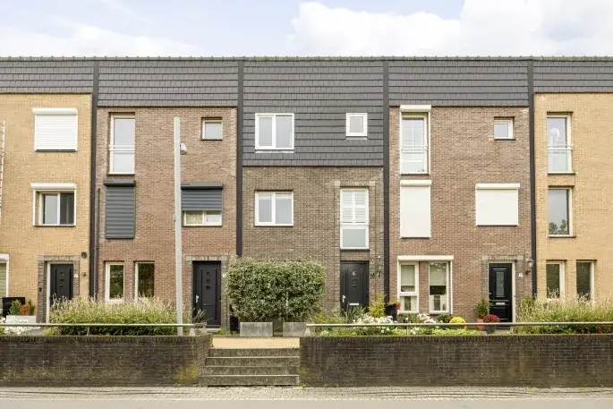 Terraced house for sale: Hof van Portland 7, Portland-Centrum Rhoon