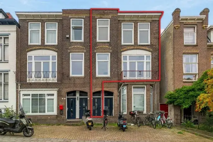 Corner house for sale: Hoflaan 12, Velperweg-Noord Arnhem