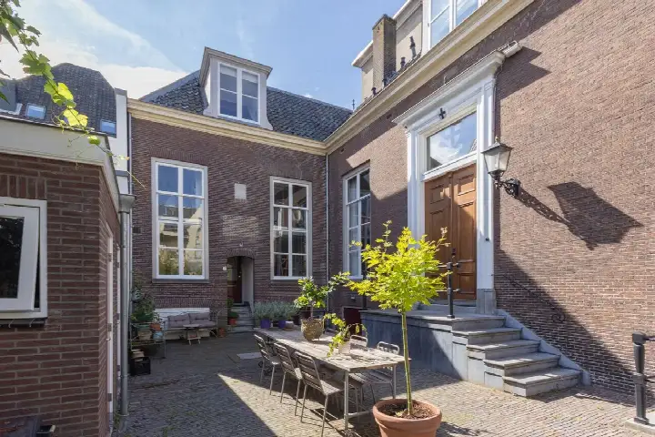 Appartement te koop: Hofpoort 2A, Domplein, Neude, Janskerkhof Utrecht