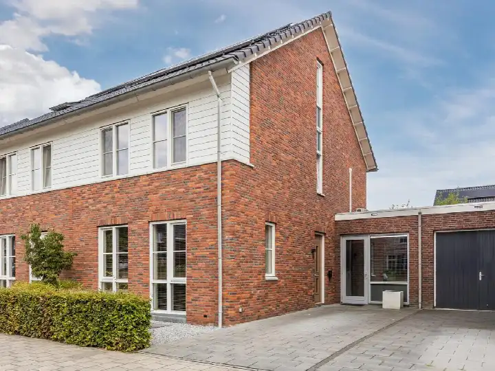 Tussenwoning te koop: Hofse Hoeve 11, Schaijk Schaijk