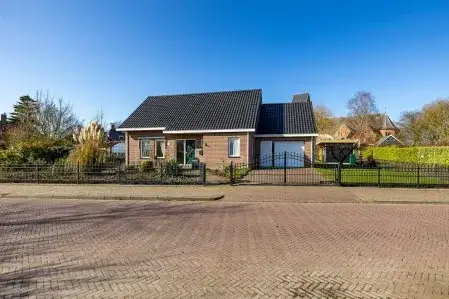 Vrijstaande woning te koop: Hofstraat 1, Loppersum Loppersum