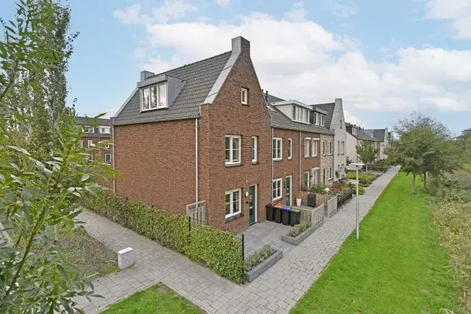 Hoekwoning te koop: Hofstraat 16, Noordeinde Zevenhoven