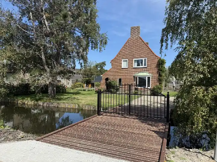 Vrijstaande woning te koop: Hofweg 51, Noord-Hofland Voorschoten