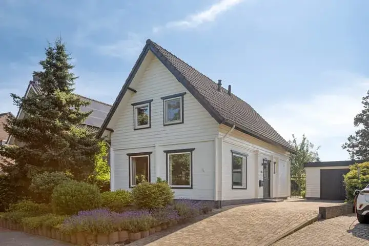 Detached house for sale: Hoge Bunder 25, De Wijher en omgeving Roermond