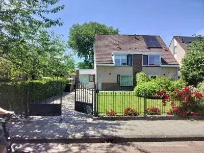 Hoekwoning te koop: Hoge Rijndijk 26C, De Goede Herder Zoeterwoude