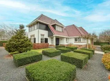 Detached house for sale: Hoge Bergse Bos 1, Overgooi (brt) Almere