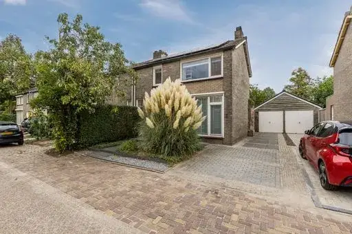 Semi-detached for sale: Hogenackerstraat 10, Omg. Kloosterlaan Moergestel