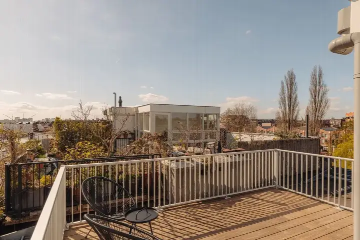 Apartment for sale: Hogeweg 132-3, Linnaeusparkbuurt Amsterdam