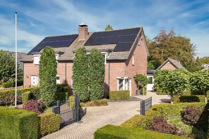Twee-onder-één-kap te koop: Hogeweg 50, Kern Wamel Wamel
