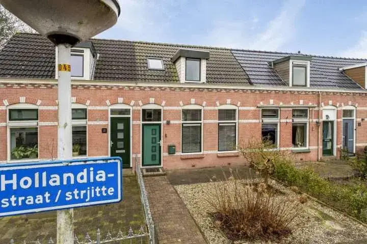Tussenwoning te koop: Hollandiastraat 114, Scharsterbrug Scharsterbrug