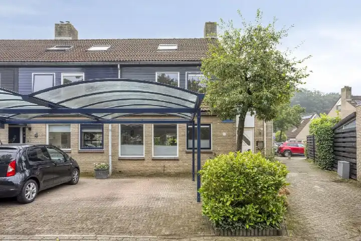 Corner house for sale: Holtmate 2, Gerenbroek Zwolle
