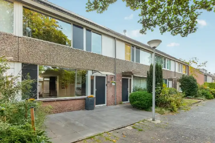 Terraced house for sale: Holtmeulen 8, Hanevoet Eindhoven