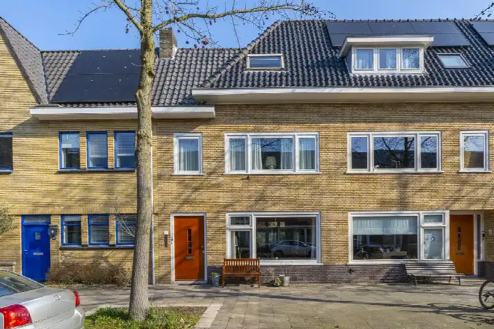 Tussenwoning te koop: Homeruslaan 44, Oudwijk Utrecht