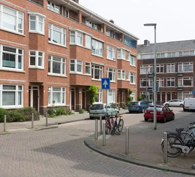 Terraced house for rent: Hommelstraat 2, Kralingen West Rotterdam