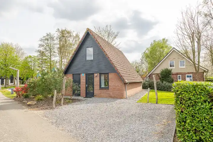 Detached house for sale: Hommelweg 2-757, Recreatiepark Hommelheide Susteren
