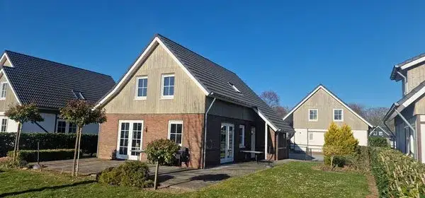 Vrijstaande woning te koop: Hommelweg 2R-827, Recreatiepark Hommelheide Susteren