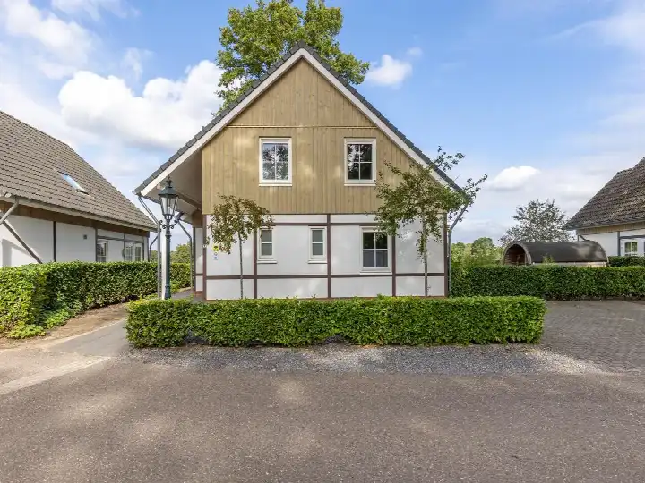Detached house for sale: Hommelweg 2R515, Recreatiepark Hommelheide Susteren