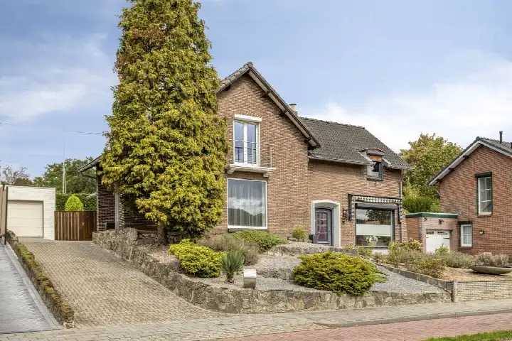 Twee-onder-één-kap te koop: Hompertsweg 14, Kakert Landgraaf
