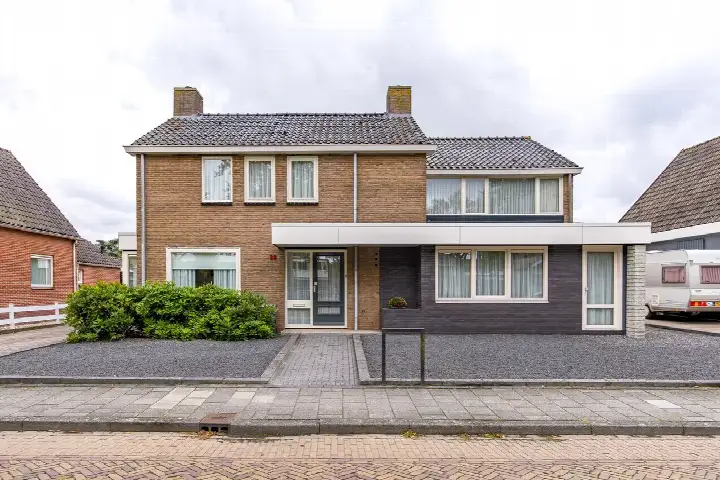 Detached house for sale: Hoofdkade 88, Parkwijk Stadskanaal