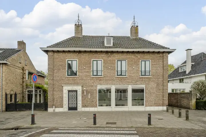 Vrijstaande woning te koop: Hoofdstraat 2, Rooi Dorp Kaatsheuvel