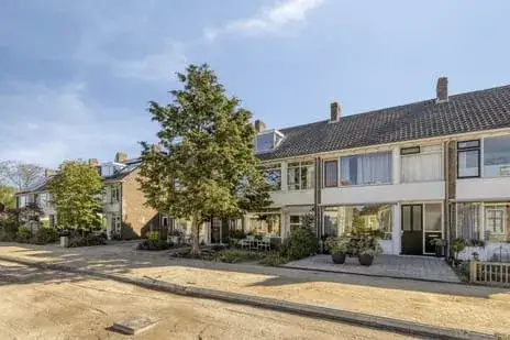 Tussenwoning te koop: Hoofdstraat 89, Oranjewijk Leiderdorp