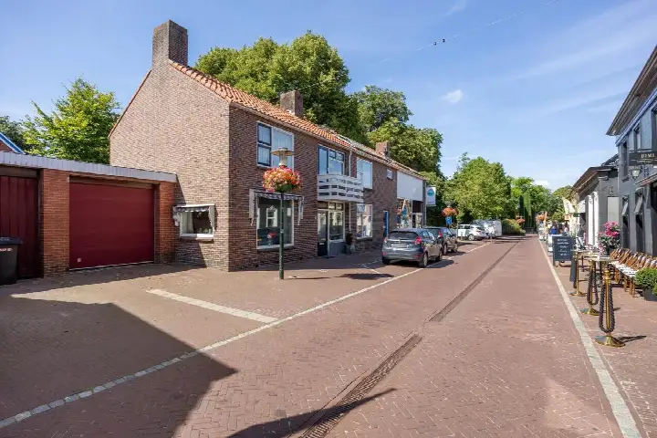 Tussenwoning te koop: Hoofdstraat O 15, Winsum Noord - West Winsum
