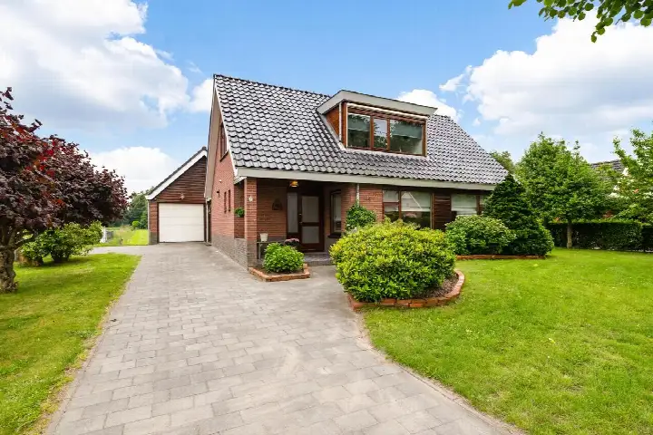Detached house for sale: Hoofdweg 106, Froombosch Froombosch