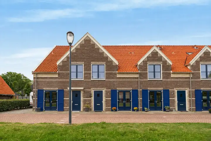 Tussenwoning te koop: Hoofdweg 1289, Nieuw-Vennep Omgeving Nieuw-Vennep