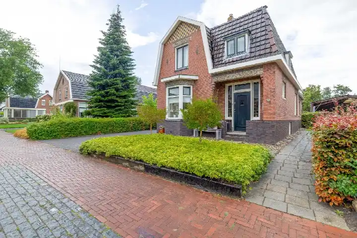 Vrijstaande woning te koop: Hoofdweg 155, Midwolda Midwolda